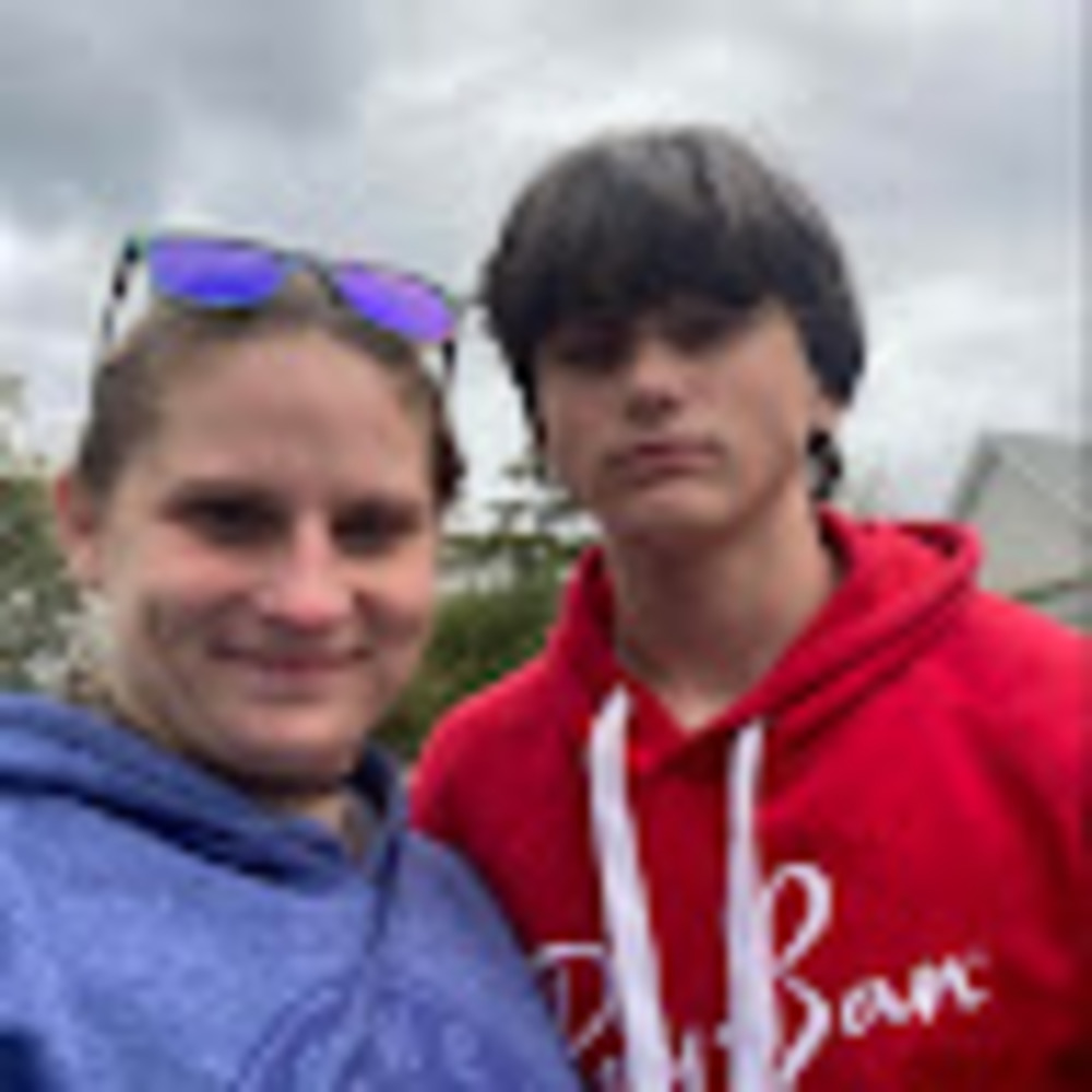 Meet your Posher, Crystal